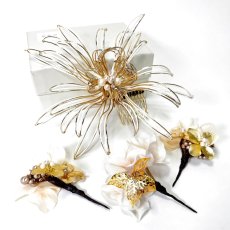 画像1: 7-3【水引の花】曼珠沙華　アイボリー×白 (1)