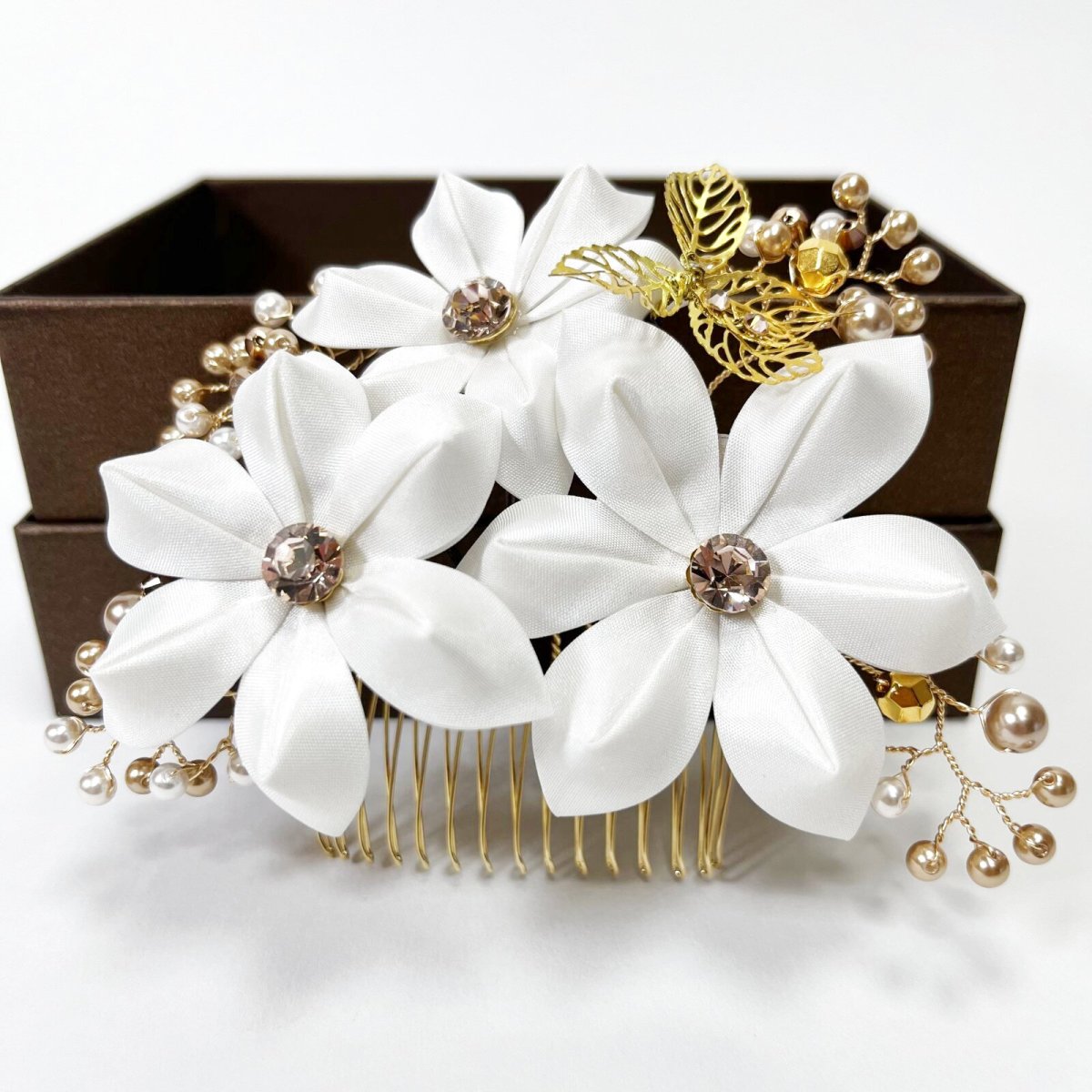 画像2: 15-1【3つの白百合】正絹羽二重 (2)